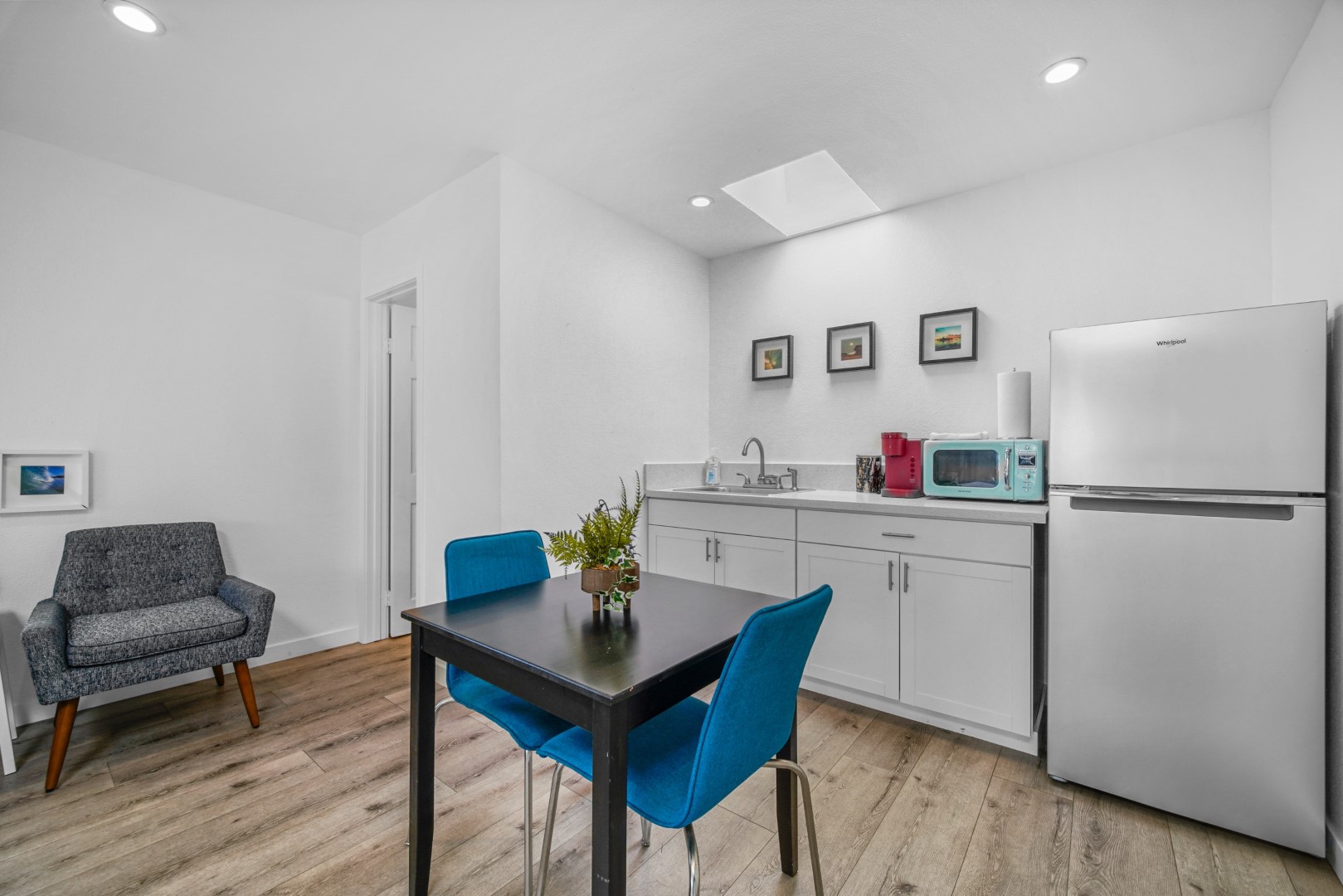 Kitchenette and Table for Two