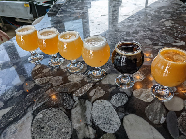 Definitive Brewing Company (Sunday River) gallery image 3