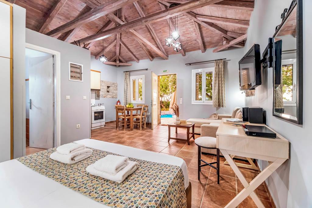 KLX_86889_Villa_Palataki_II_1224_06.jpg