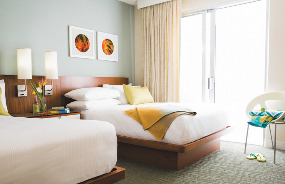 Shoreline-Hotel-Waikiki-2.jpg