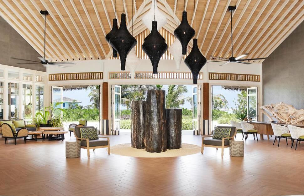 Le-Meridien-Maldives-Resort-Spa-3.jpg
