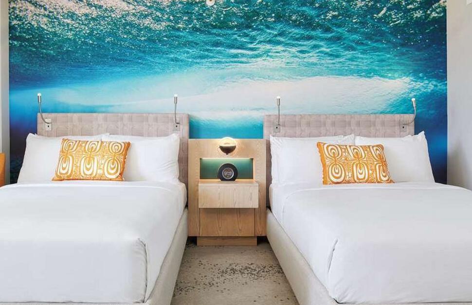 Outrigger-Waikiki-Beachcomber-Hotel-13.jpg