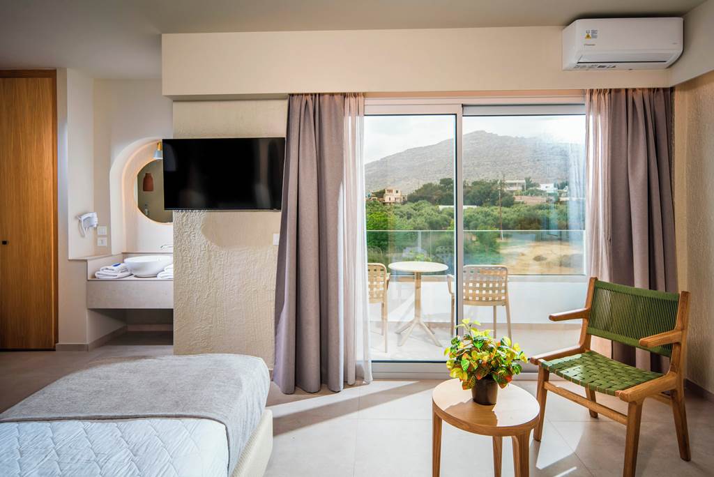 HER_87730_South_Coast_Hotel_0724_13.jpg