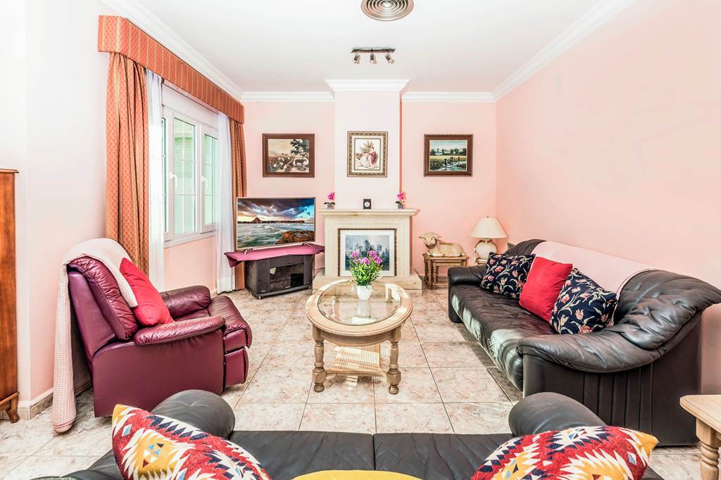 ALC_88956_Villa_Semesa_0125_15.jpg