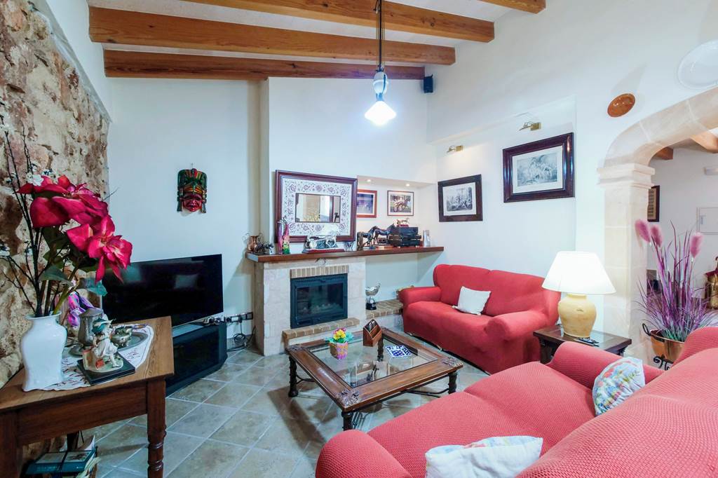 PMI_85316_Villa_Tort_0323_04.jpg