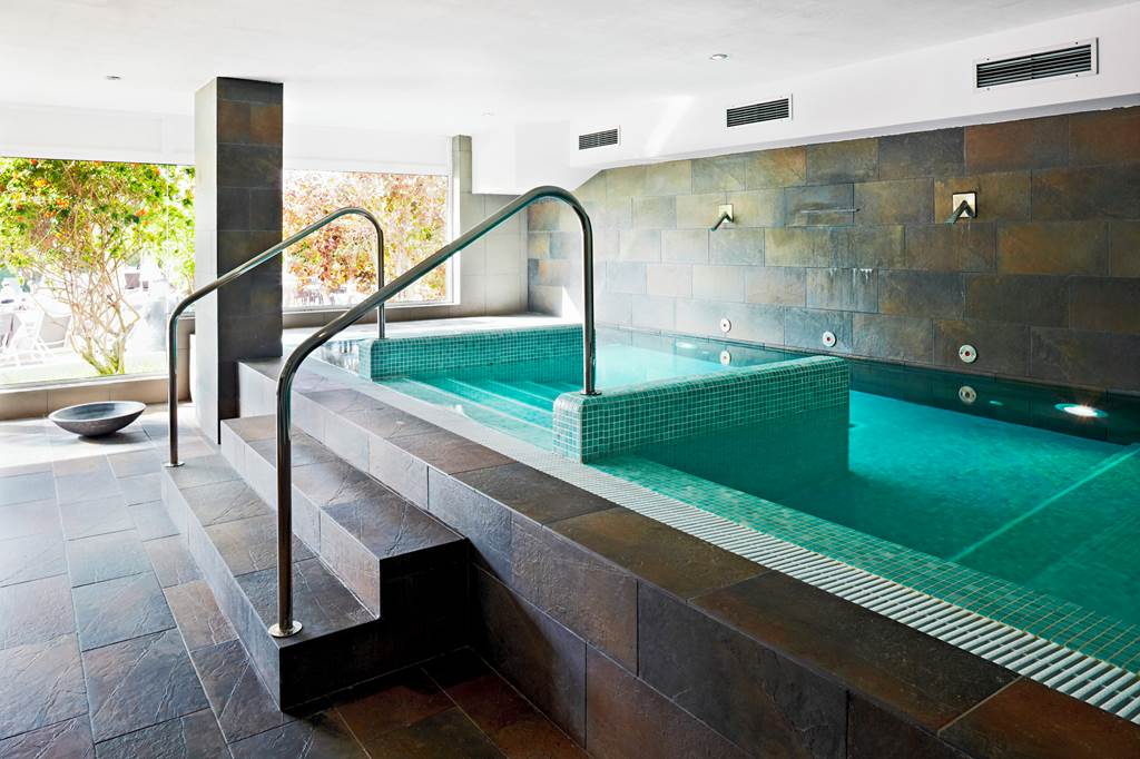 TFS_331_Coral_Suites_&_Spa_0125_13.jpg