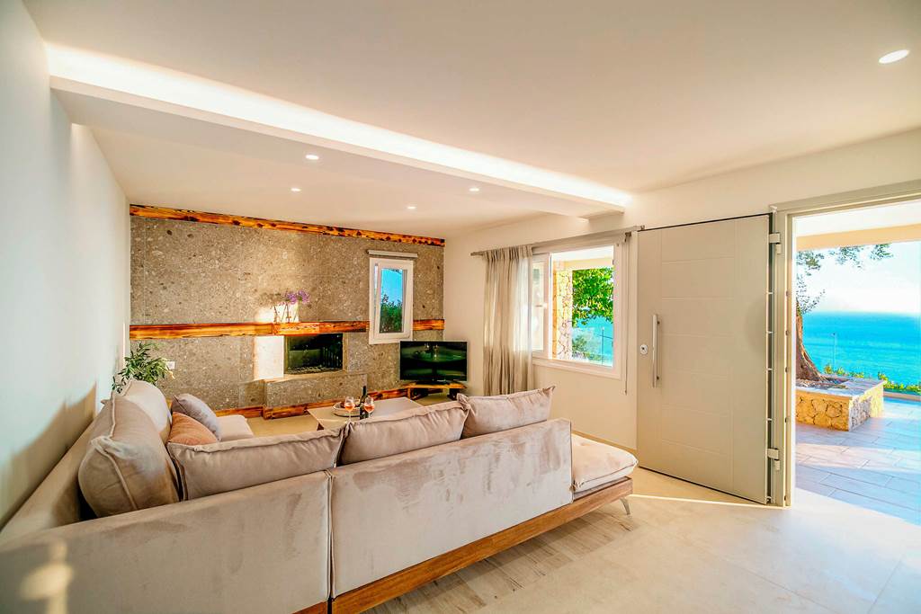CFU_86655_Villa_Ethra_1223_02.jpg