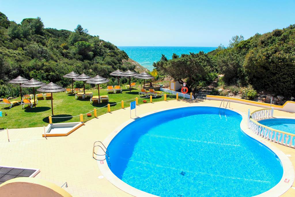 FAO_1023_Rocha_Brava_Village_Resort_0419_01.jpg