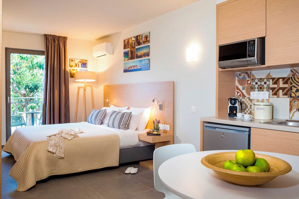 HER_80072_Sundance_Apartments_&_Suites_0119_17.jpg