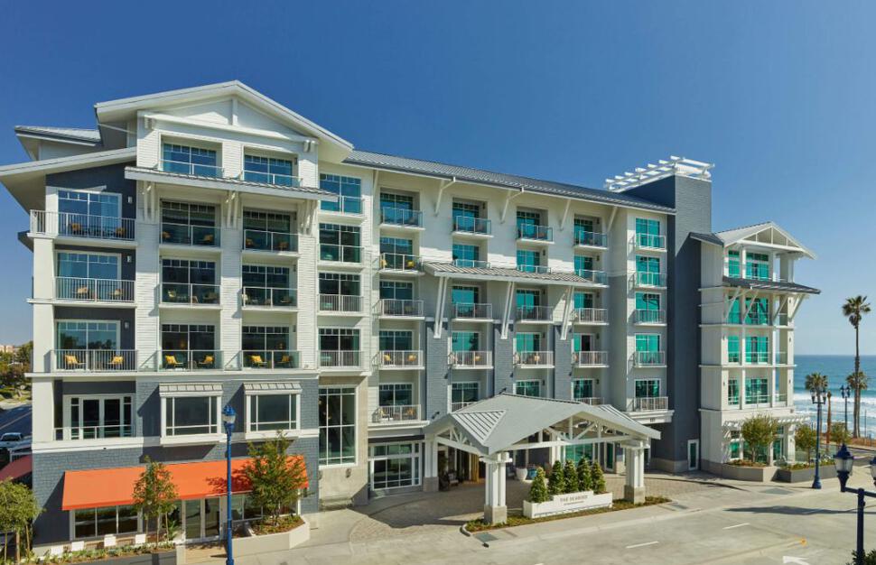 The-Seabird-Resort-3.jpg