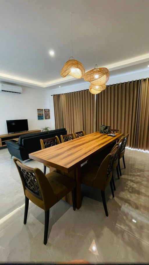 Современная 3BR вилла с бассейном и видом на рисовые поля в Убуде, Kemenuh