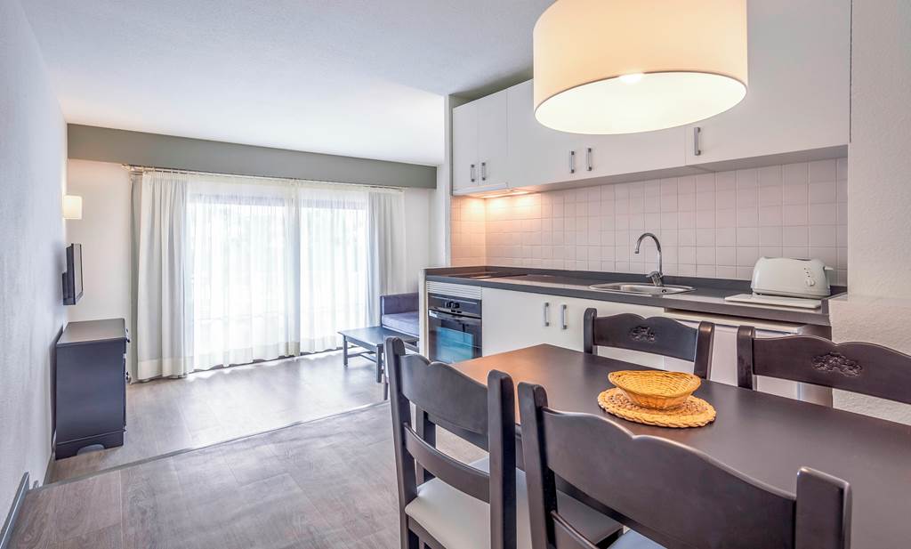 TFS_89248_HG_Cristian_Sur_Apartments_0325_07.jpg