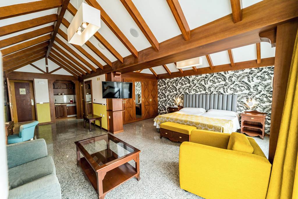 TFS_31_Paradise_Park_Fun_Lifestyle_Hotel_1220_56.jpg