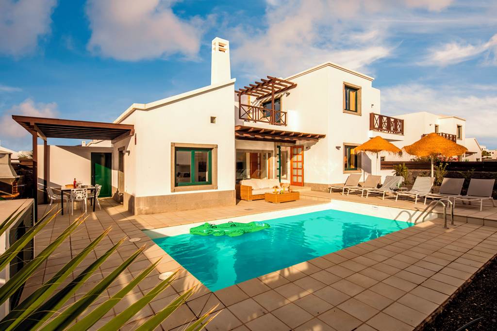 ACE_83129_Playa_Blanca_Beach_Mate_Villas_0621_07.jpg