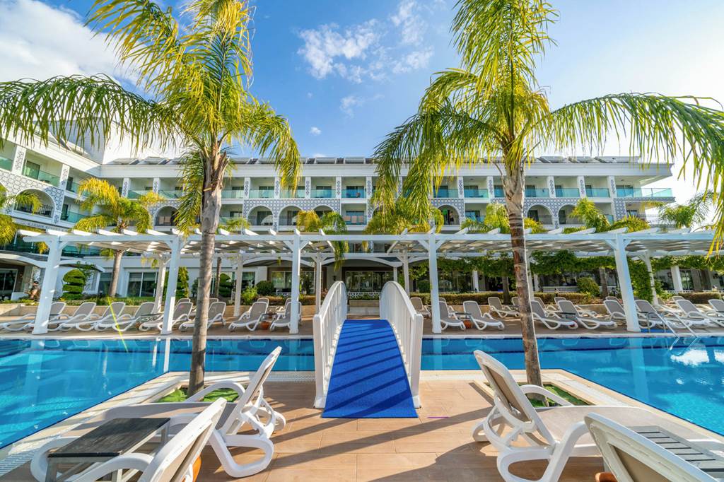 AYT_85710_Karmir_Resort_&_Spa_0325_02.jpg