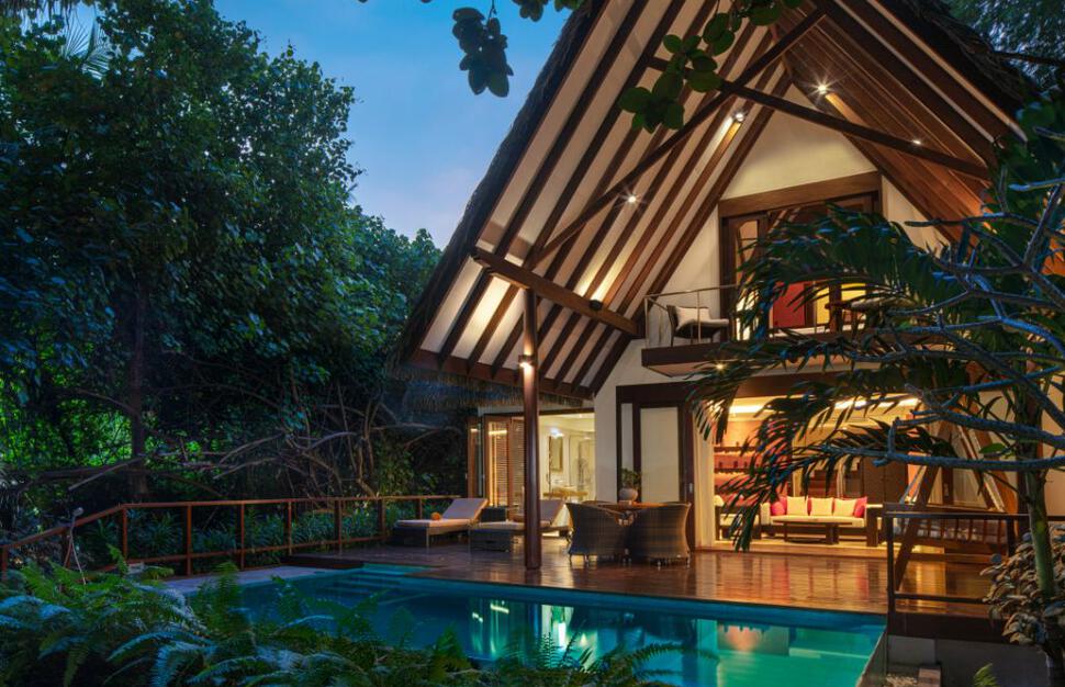 Adaaran-Select-Meedhupparu-Prestige-Water-Villas-Maldives-21.jpg