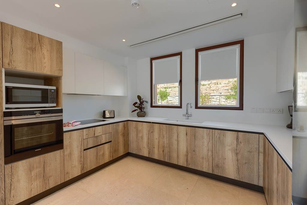 PFO_88820_Elite_Junior_Three_Bedroom_Villa_with_Private_Pool_UJ08_0125_06.jpg