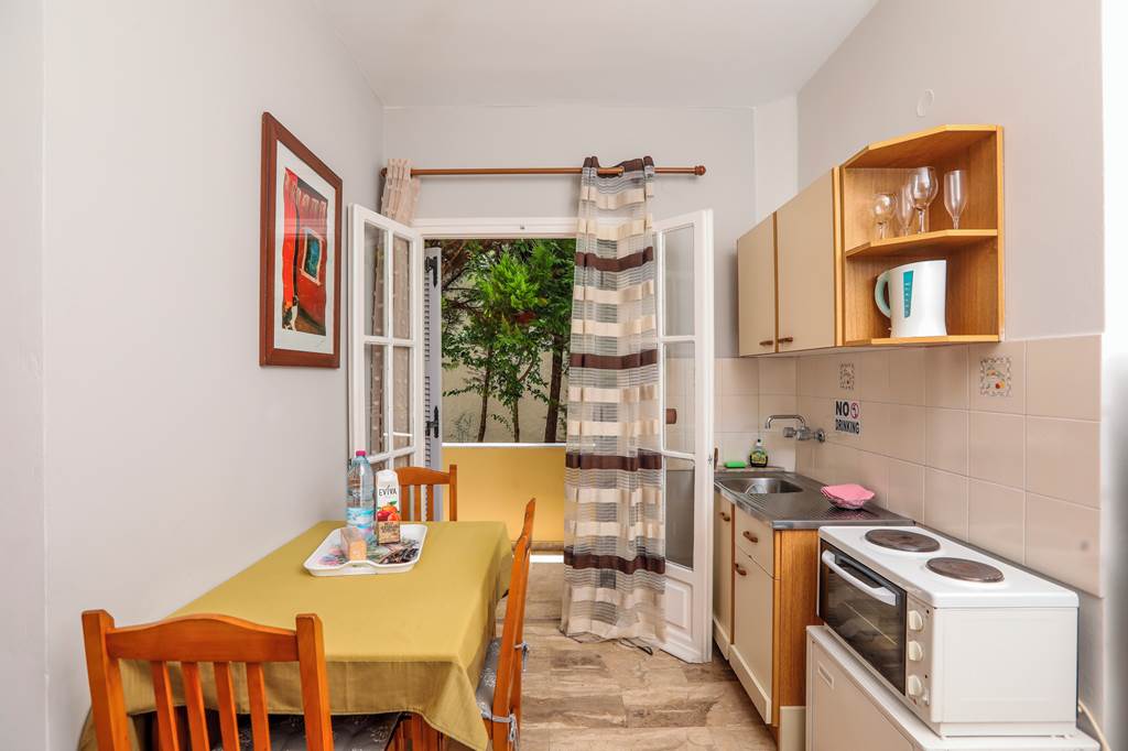 CFU_86269_Marina_Apartments_1023_08.jpg