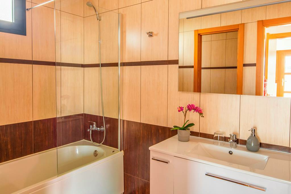ACE_83129_Playa_Blanca_Beach_Mate_Villas_0621_05.jpg