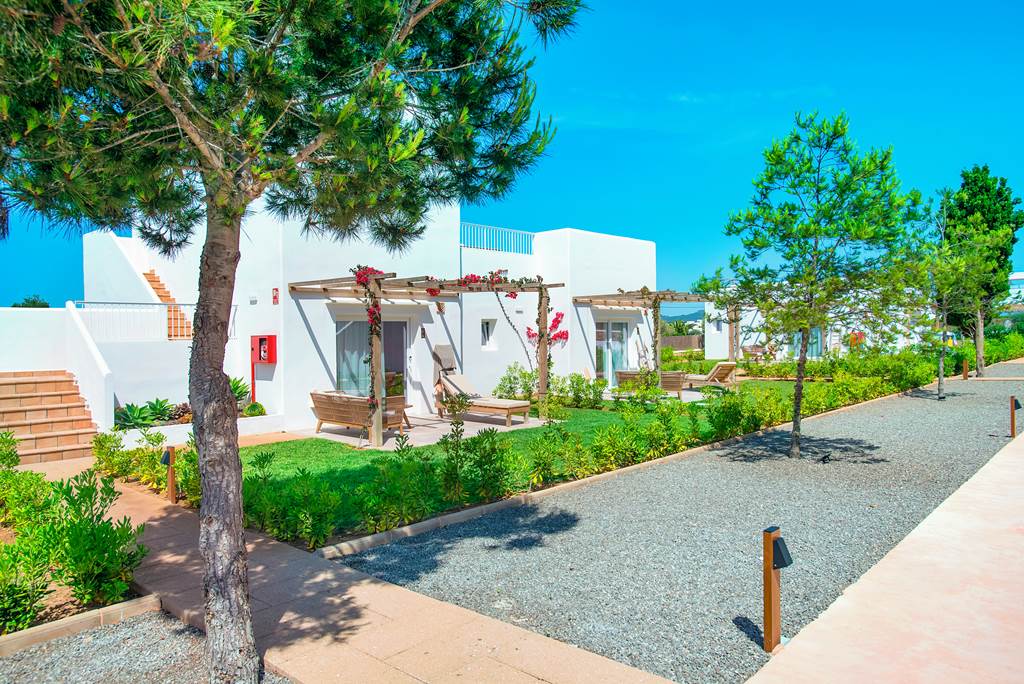 PMI_83357_Eques_Petit_Resort_0822_33.jpg