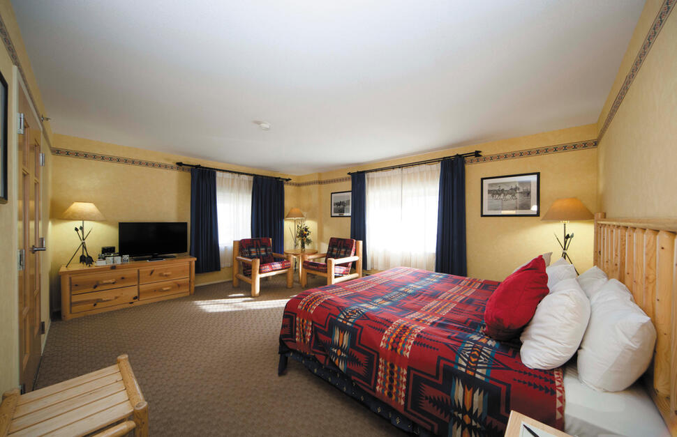 Brewsters-Mountain-Lodge-11.jpg