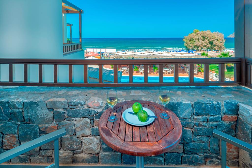 CHQ_84219_Erato_Beach_Hotel_0922_16.jpg
