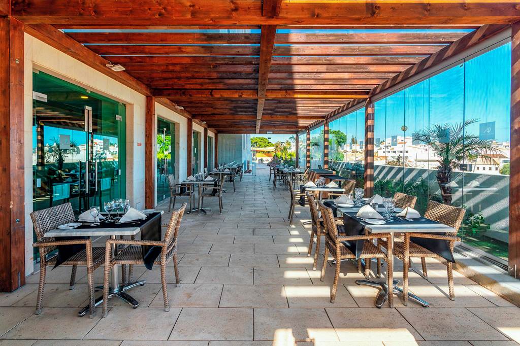 FAO_74742_AP_Maria_Nova_Lounge_Hotel_0723_06.jpg