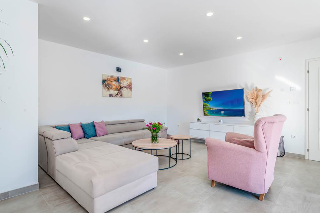 SPU_87842_Villa_Great_Escape_0924_05.jpg