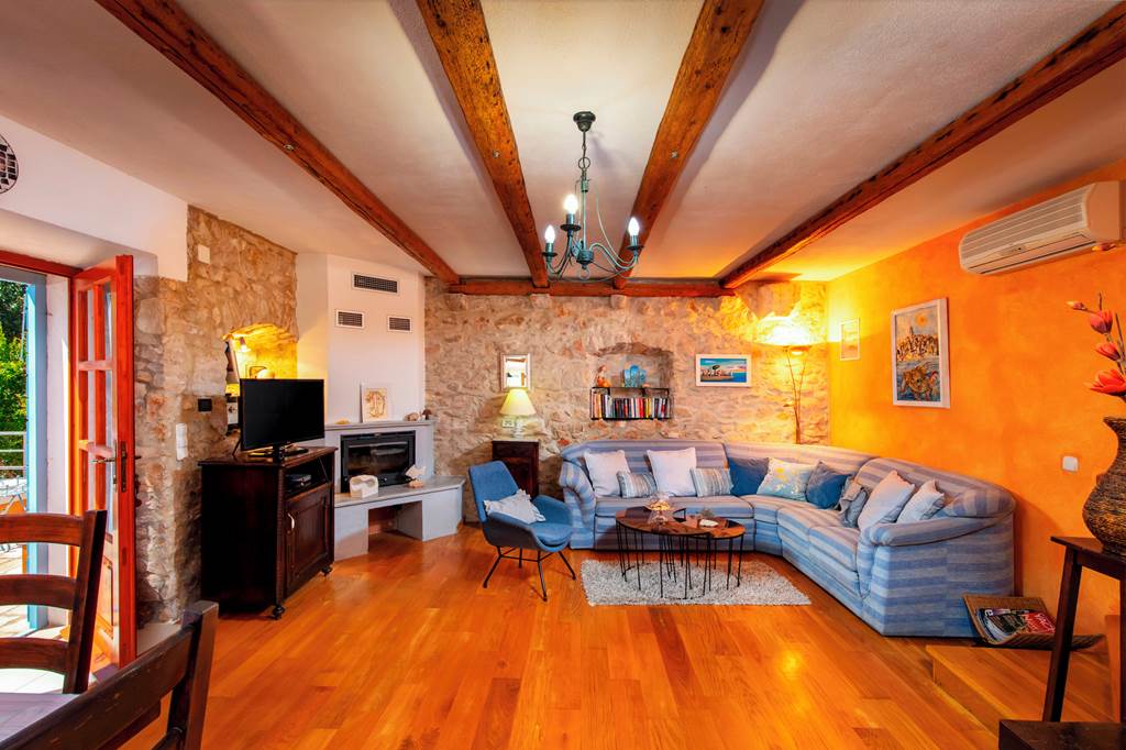 SPU_84749_Villa_Vicina_Split_1222_15.jpg