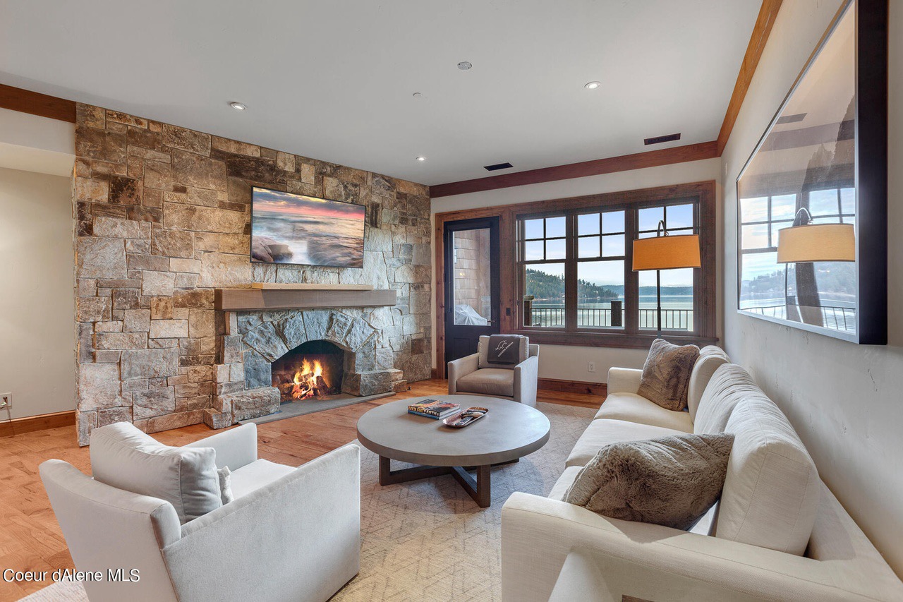 Real estate property located at 4757 S Arrow Point Dr #305, Harrison, Idaho