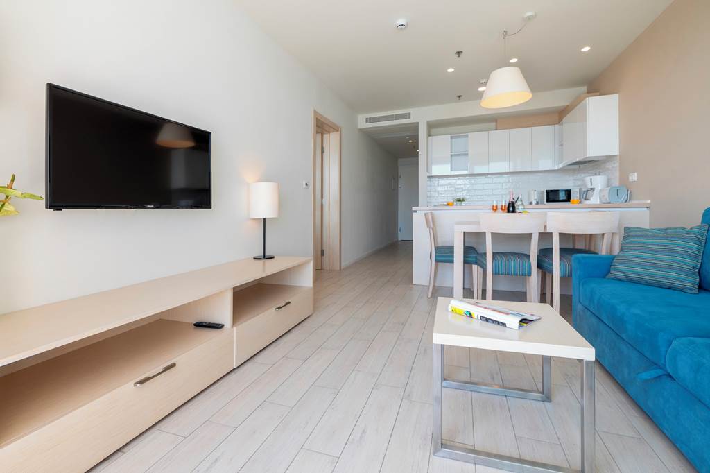 SPU_85054_Romana_Beach_Apartments_0323_06.jpg