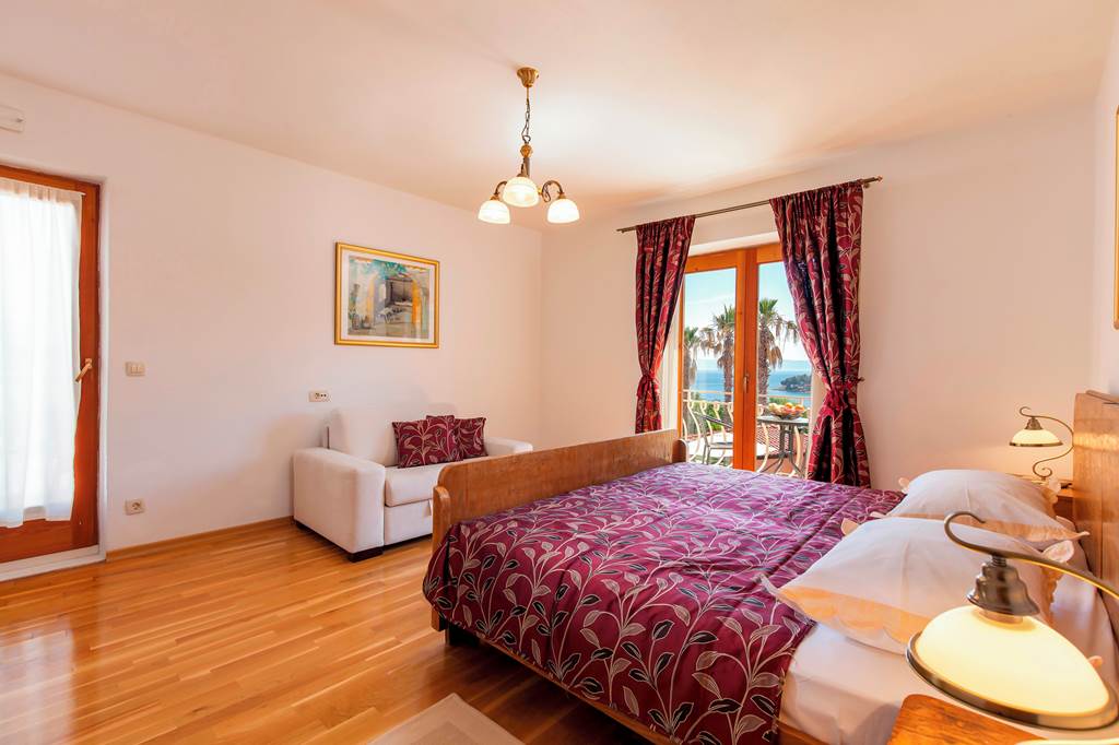 SPU_84754_Villa_Vjeka_1222_01.jpg