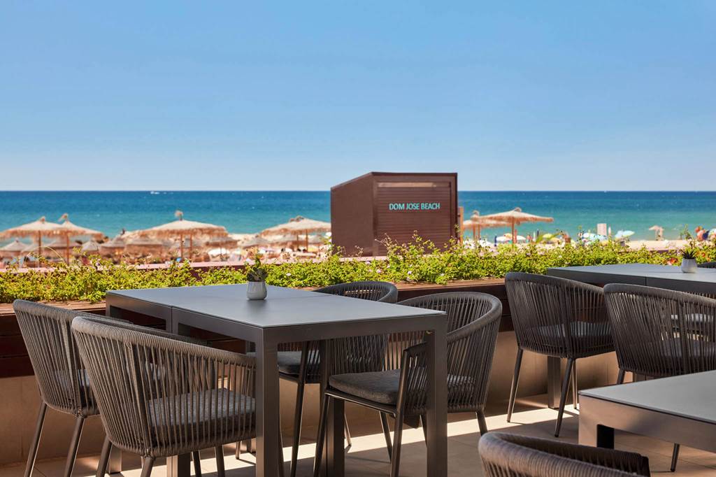 FAO_581_Dom_Jose_Beach_Hotel_0425_11.jpg