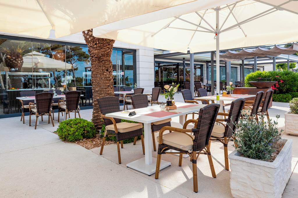 SPU_85054_Romana_Beach_Apartments_0323_51.jpg