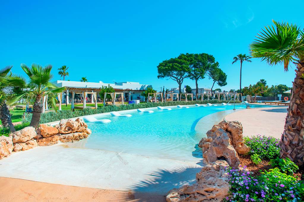 PMI_83357_Eques_Petit_Resort_0822_06.jpg