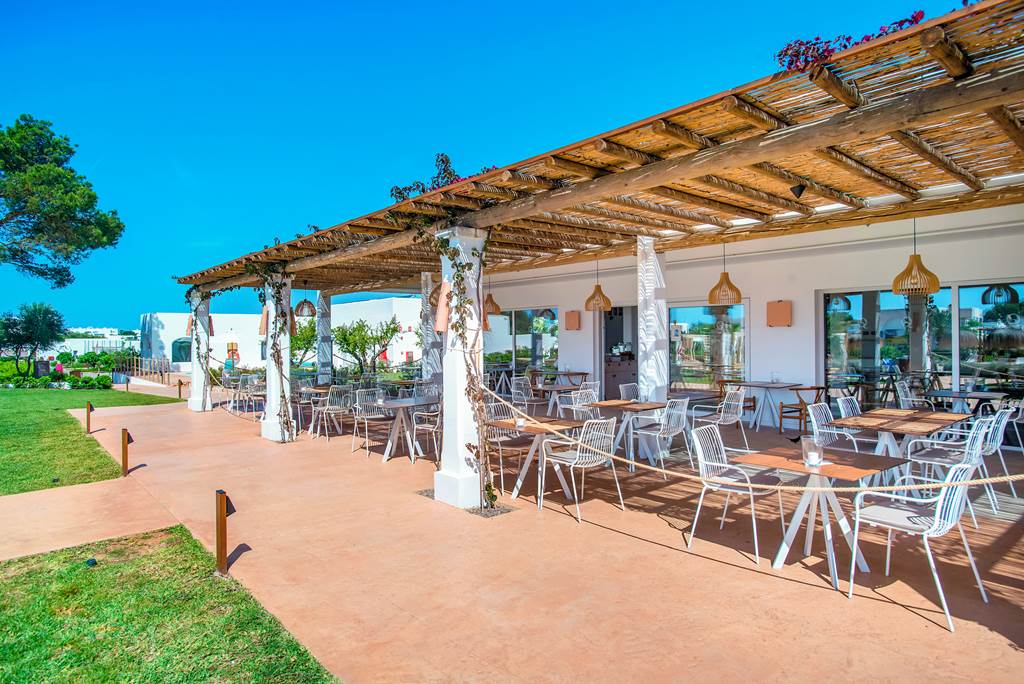 PMI_83357_Eques_Petit_Resort_0822_35.jpg