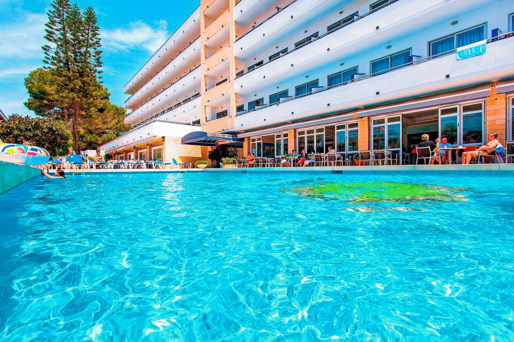 PMI_83388_Hotel_Mariant_1221_03.jpg