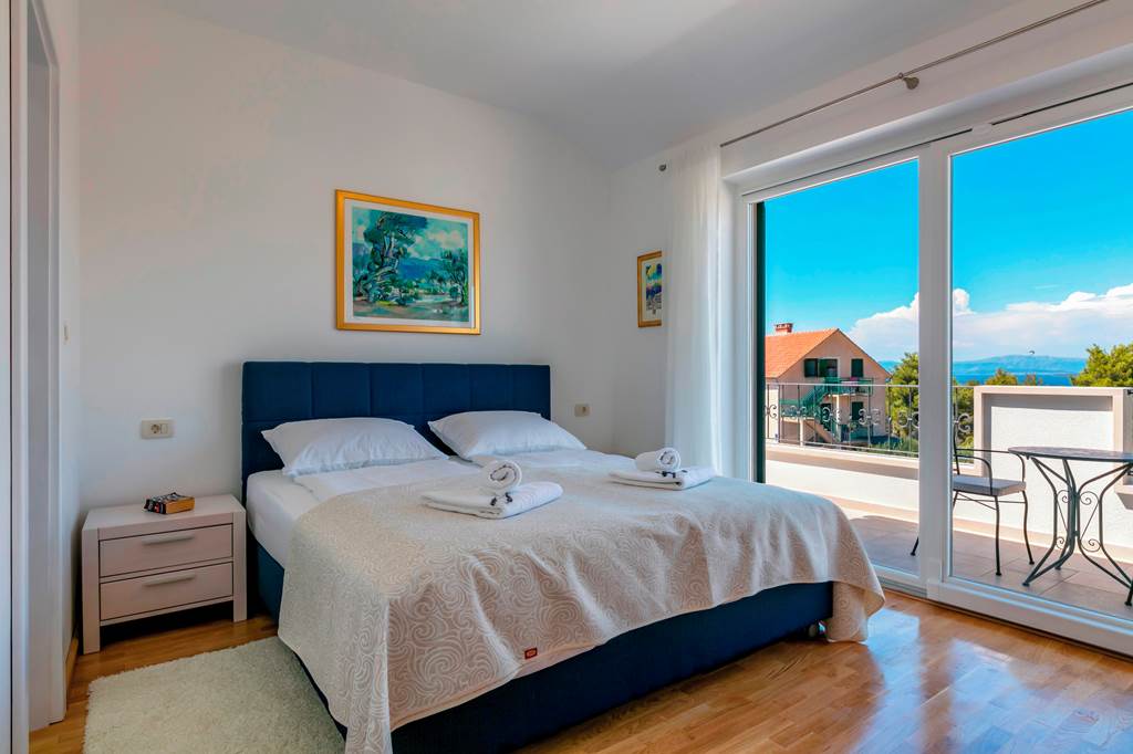 SPU_84747_Villa_Makarac_1222_07.jpg