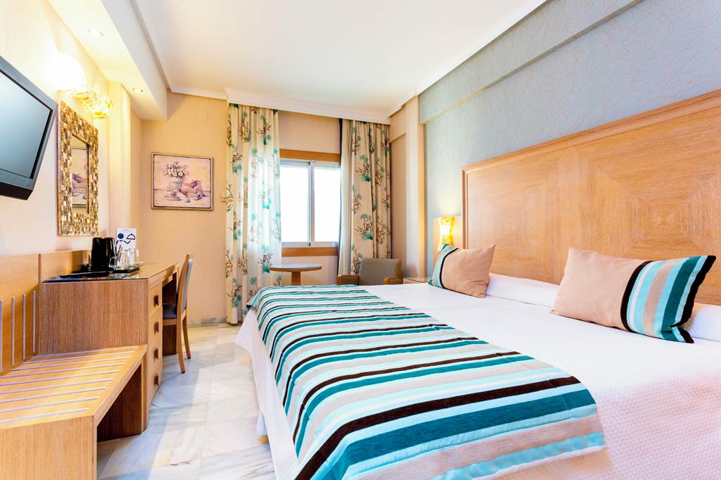 AGP_156_Hotel_Balcon_De_Europa_0319_02.jpg