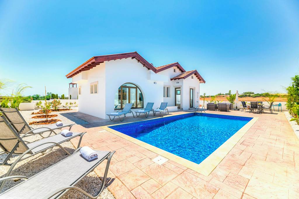 LCA_87677_Villa_Kymma_5_0624_04.jpg