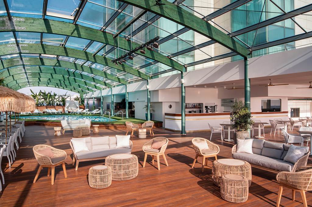 ACE_71532_Arrecife_Gran_Hotel_&_Spa_0722_01.jpg