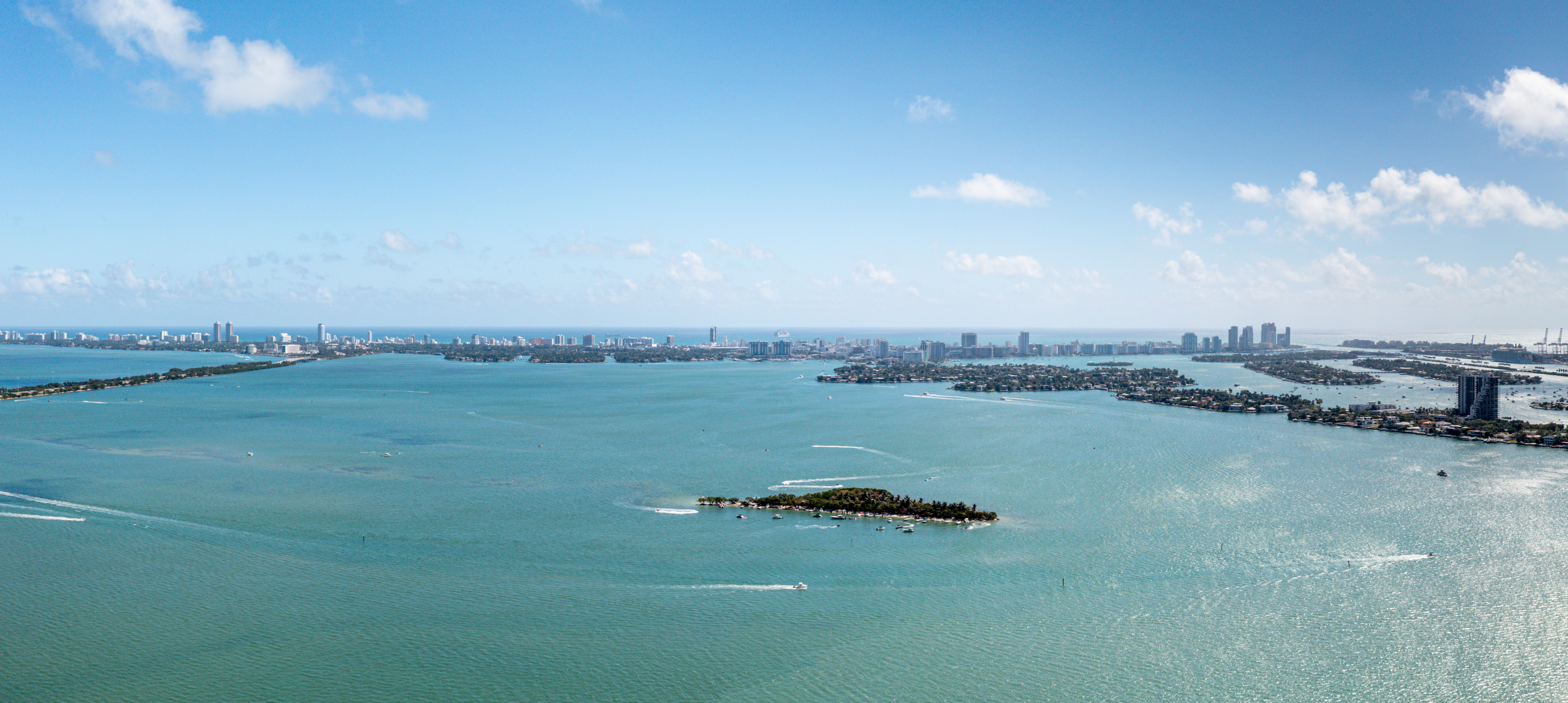 Real estate property located at Aria Reserve, PH 5702, Miami, FL