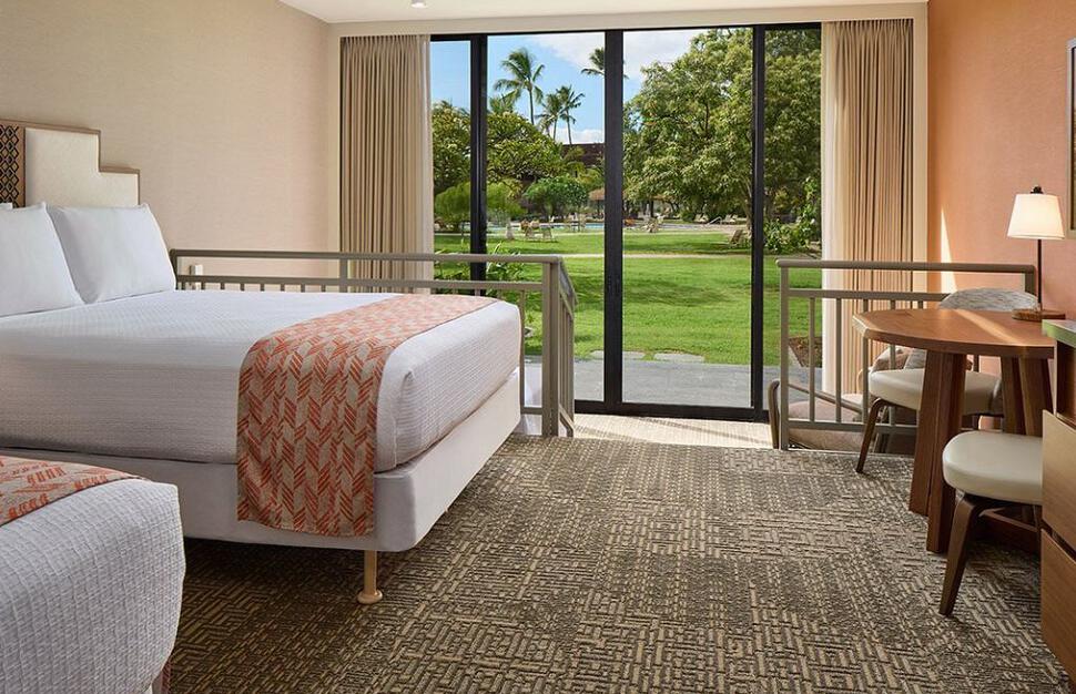 Outrigger-Kaanapali-Beach-Resort-2.jpg