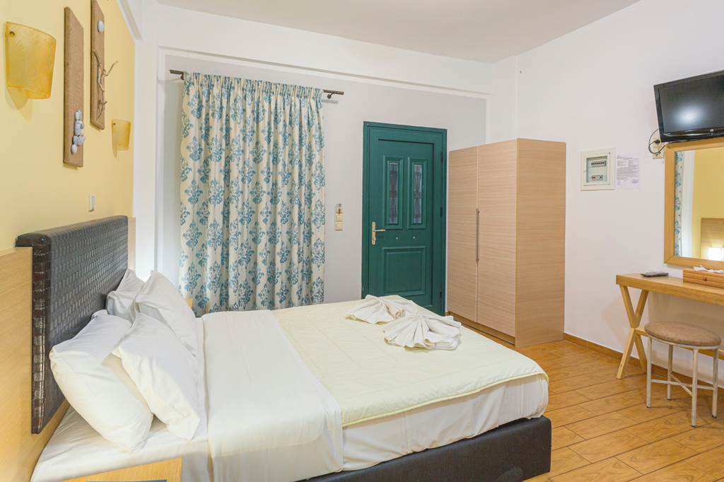 KLX_85716_Palataki_Villas_0823_13.jpg