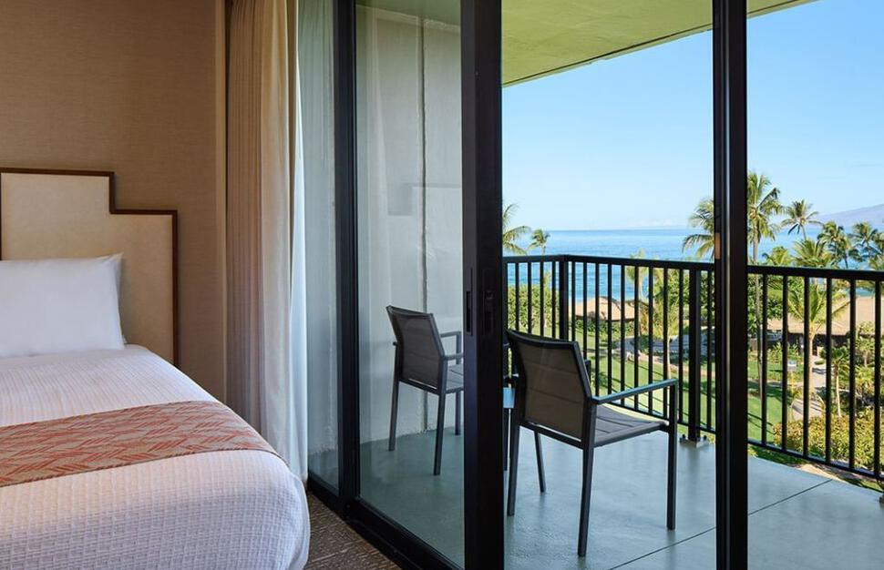 Outrigger-Kaanapali-Beach-Resort-11.jpg