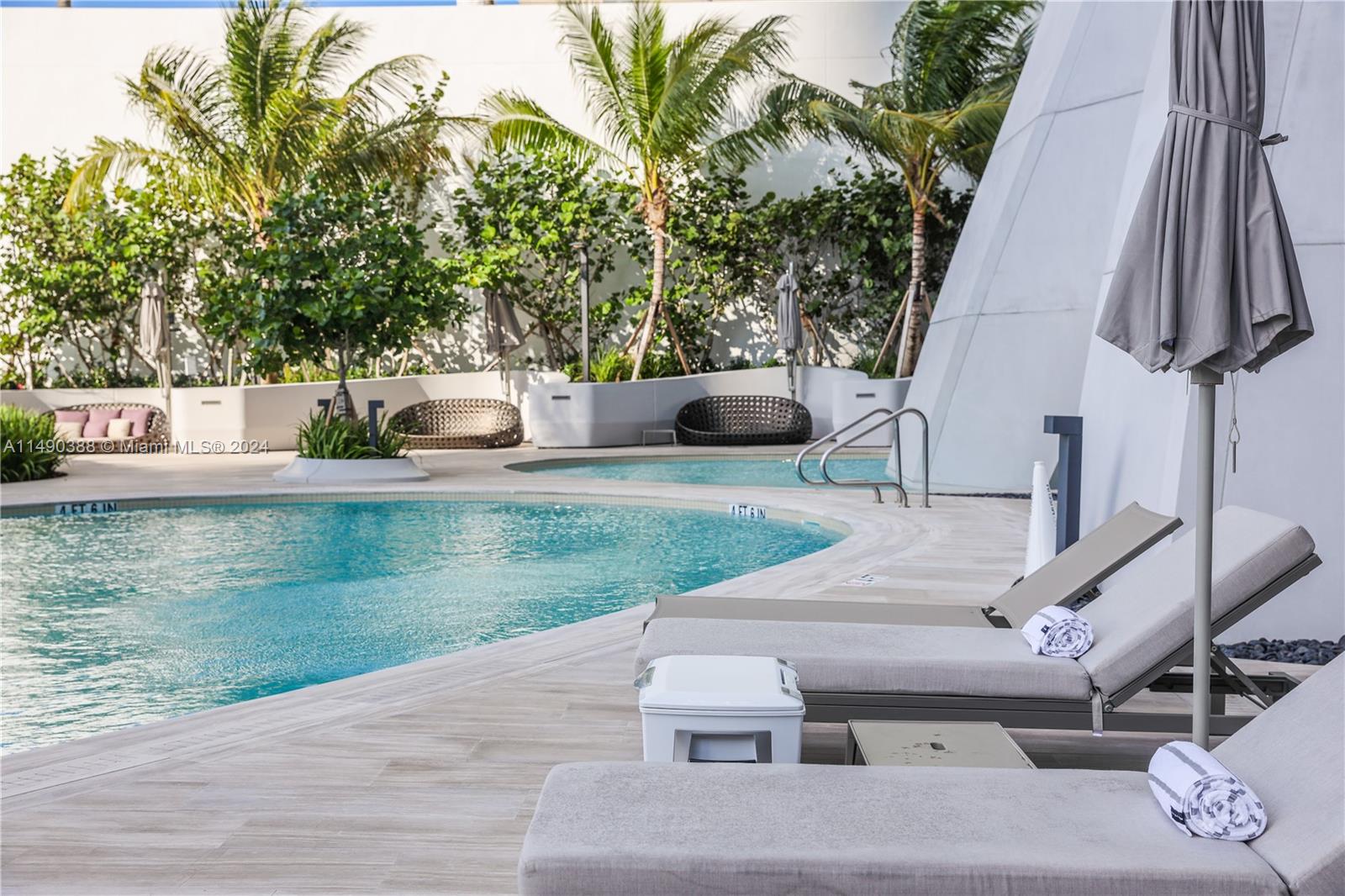 Real estate property located at 1000 Biscayne Blvd #1002, Downtown, Miami, Florida