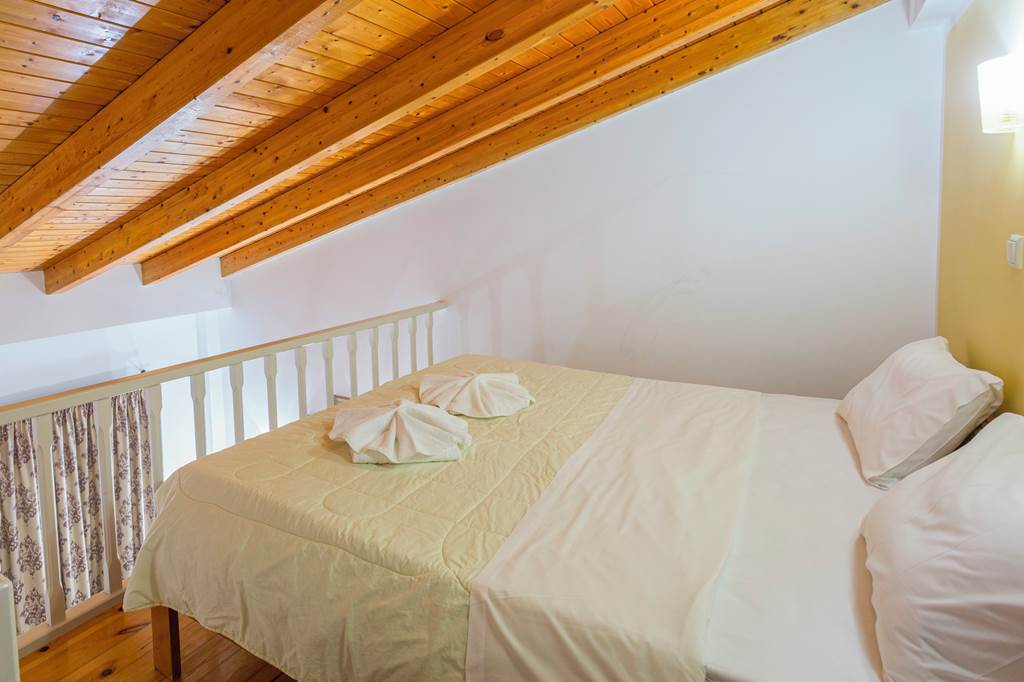KLX_85716_Palataki_Villas_0823_24.jpg