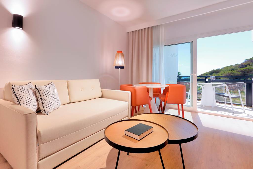 IBZ_69409_Grand_Palladium_Palace_Ibiza_Resort_&_Spa_0723_03.jpg