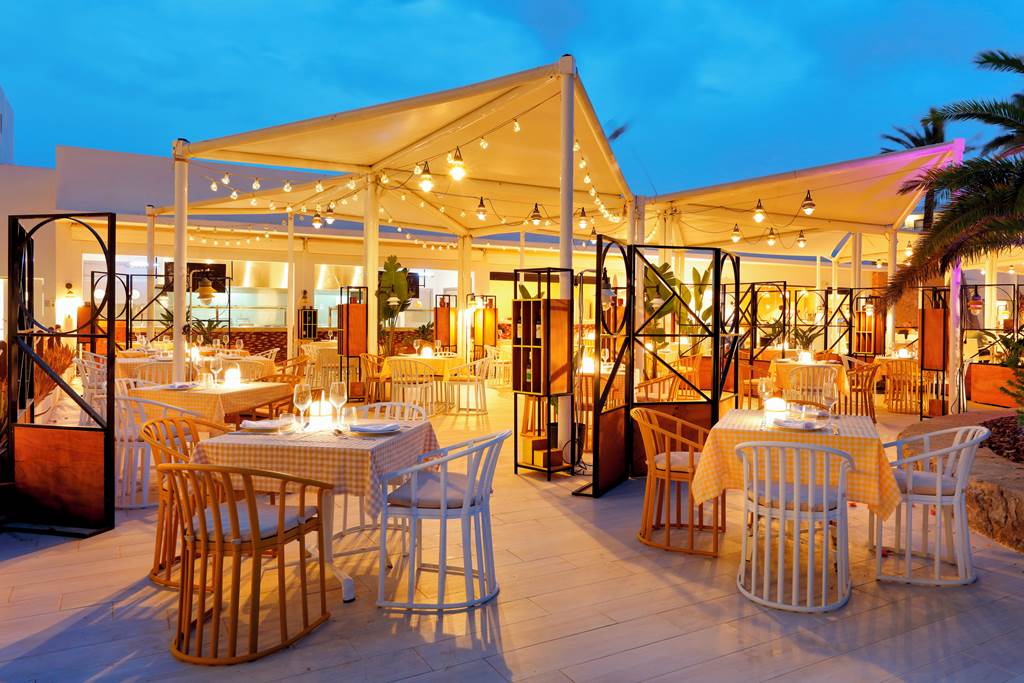 IBZ_69409_Grand_Palladium_Palace_Ibiza_Resort_&_Spa_0723_37.jpg