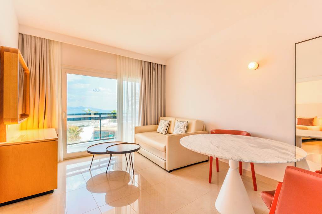 IBZ_69409_Grand_Palladium_Palace_Ibiza_Resort_&_Spa_0524_02.jpg